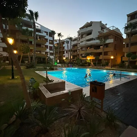 Sunny First Floor Recoleta Punta Prima 托雷维耶哈